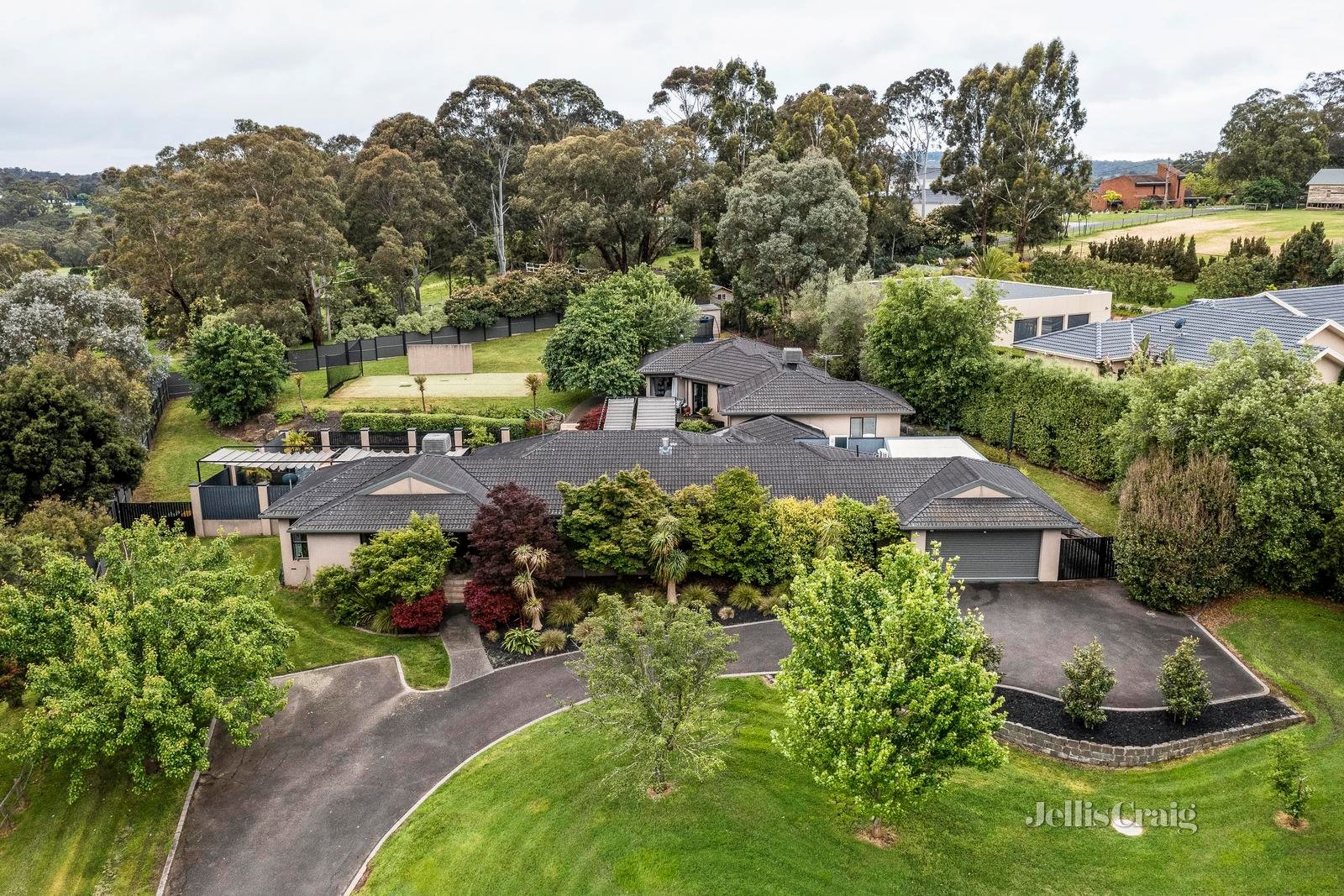 28 Monckton Road, Templestowe image 1