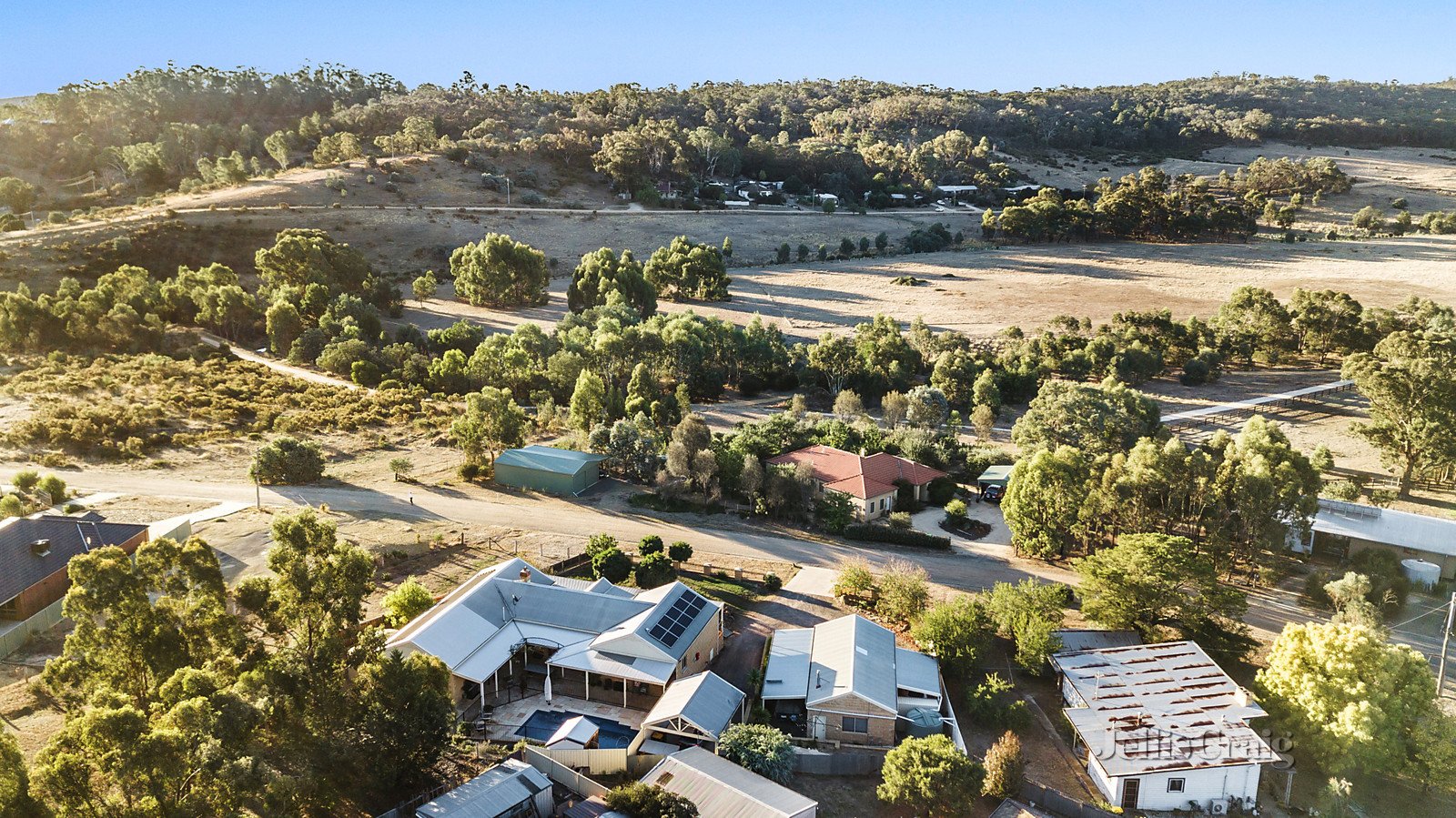 28 Montgomery Street, Castlemaine image 12