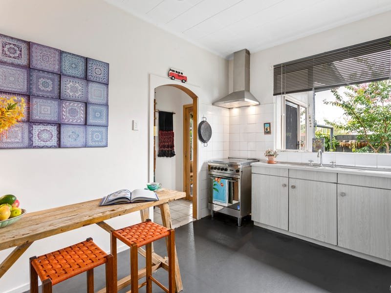 Property Gallery Thumbnail 3