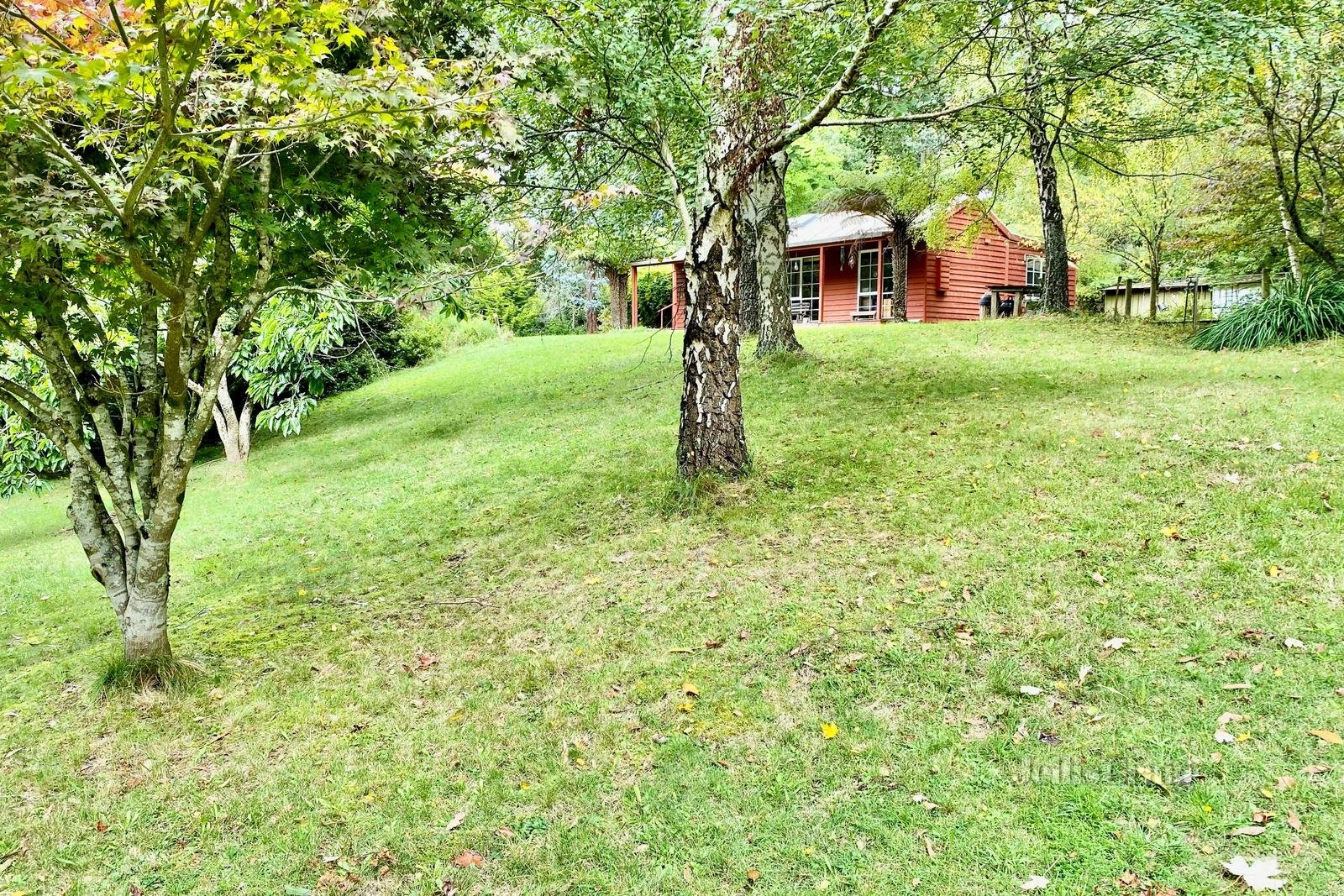 28 Mountains Road, Cherokee image 8