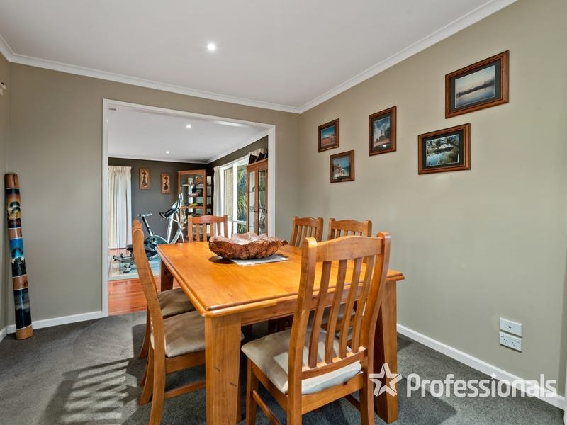 28 Myoora Drive, Mooroolbark image 6