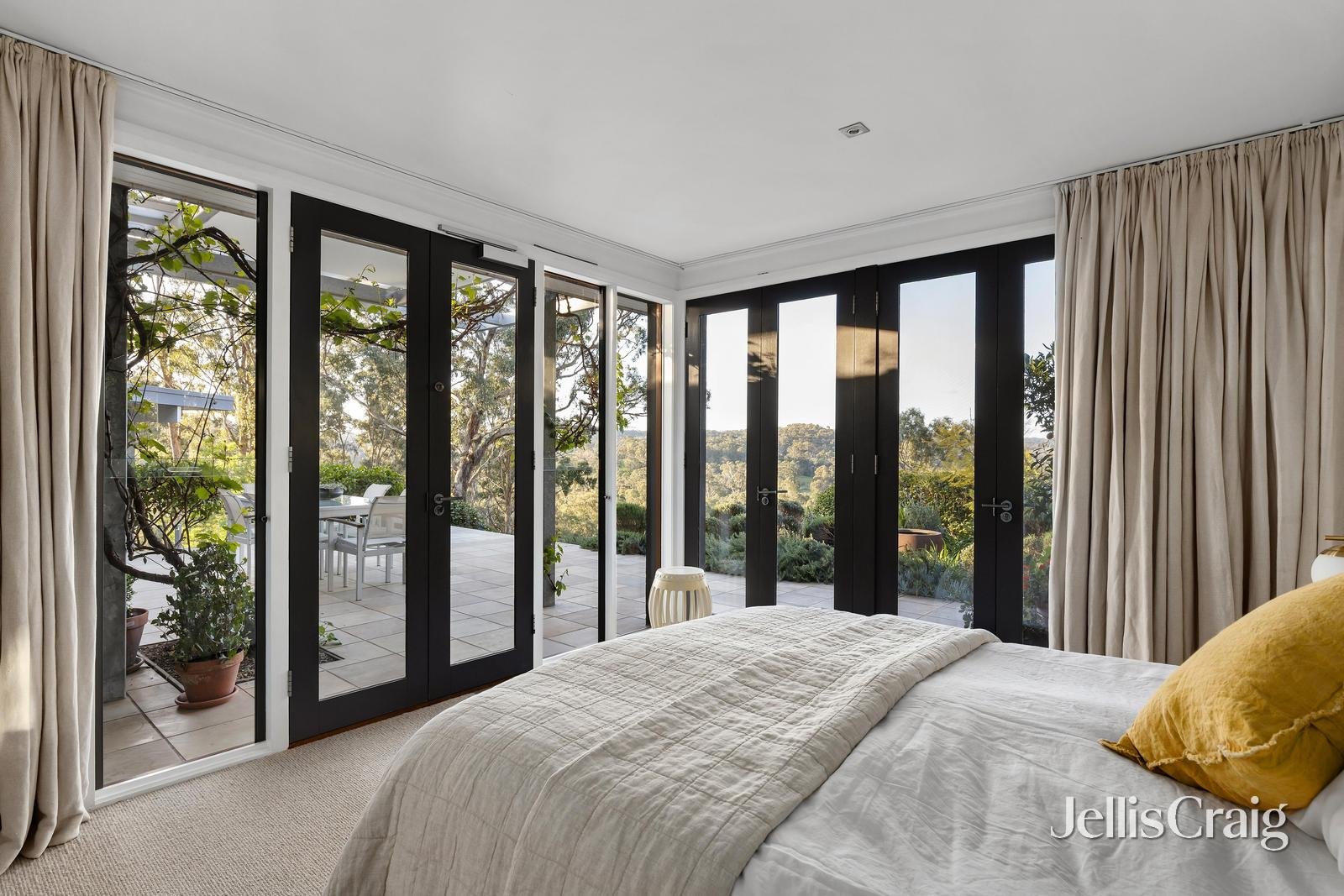 28 Naughton Avenue, Warrandyte image 8