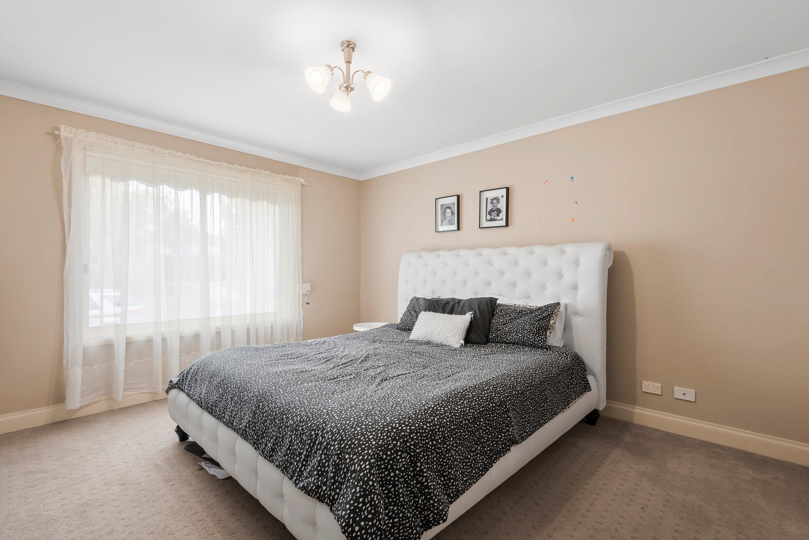 28 Newhaven Avenue, St Albans Park image 5