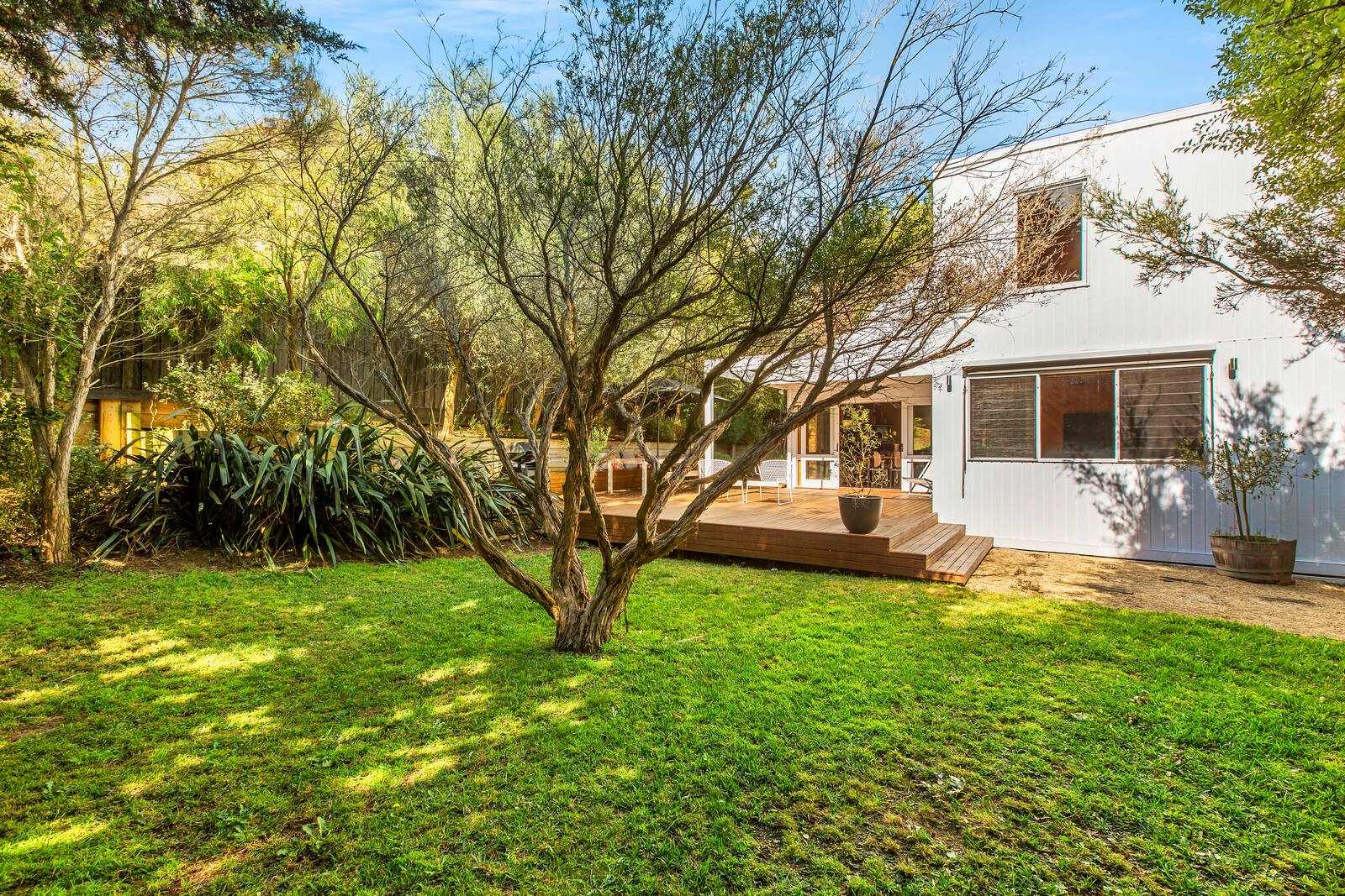 Property Gallery Thumbnail 9