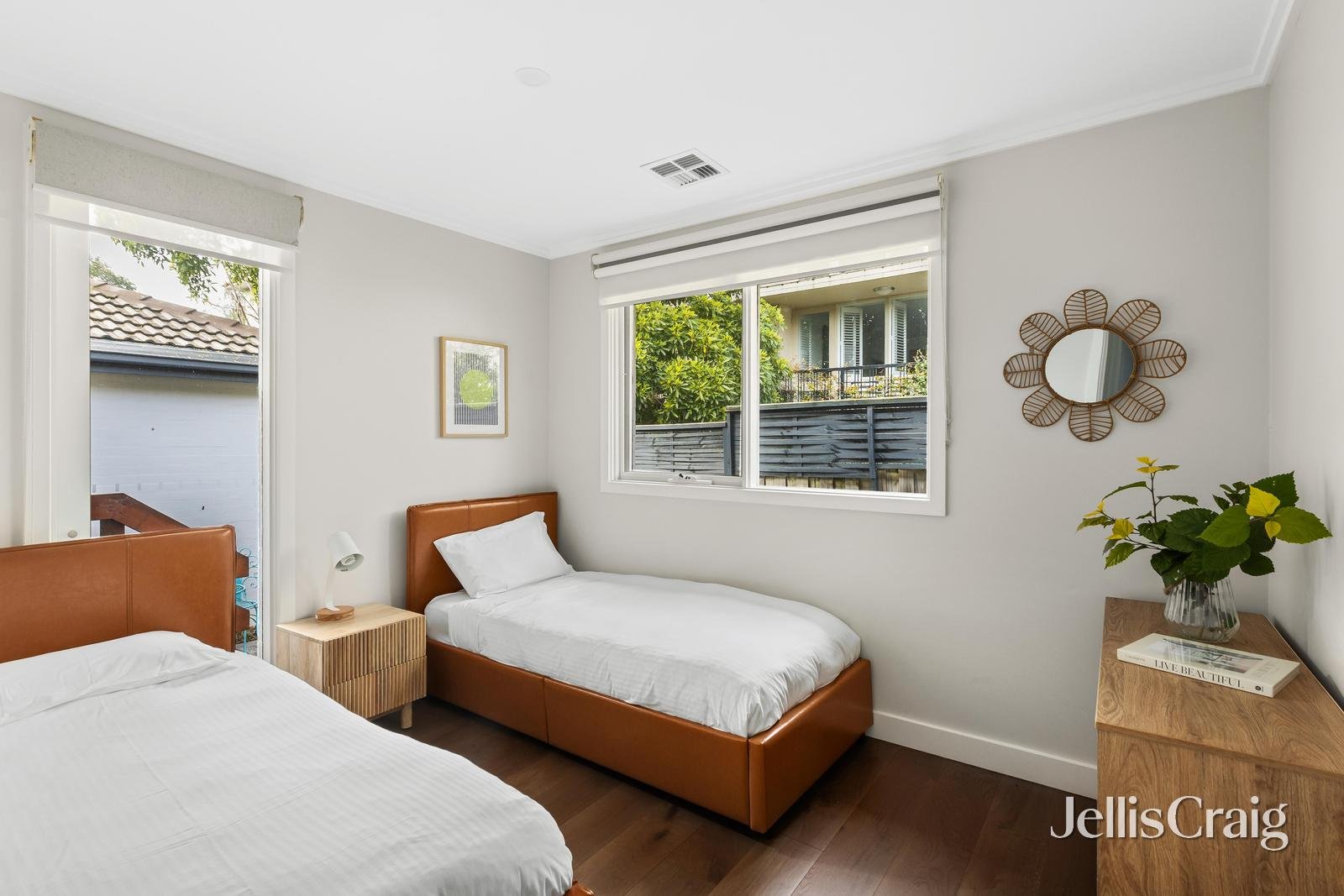 2/8 Park Street, Malvern image 8