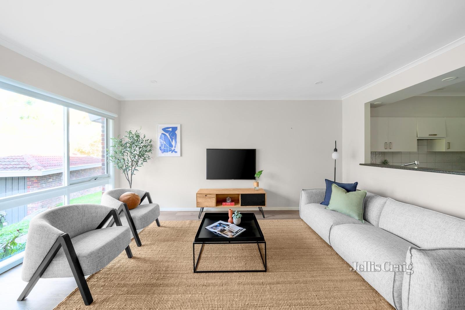 2/8 Paterson Crescent, Greensborough image 9