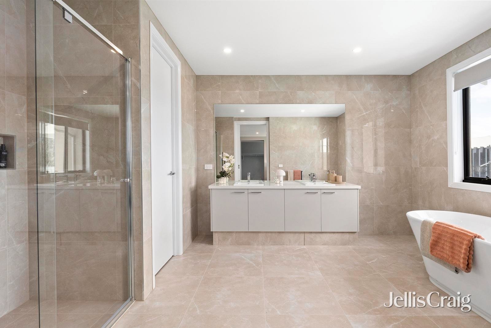 28 Penfolds Rise, Doncaster image 10