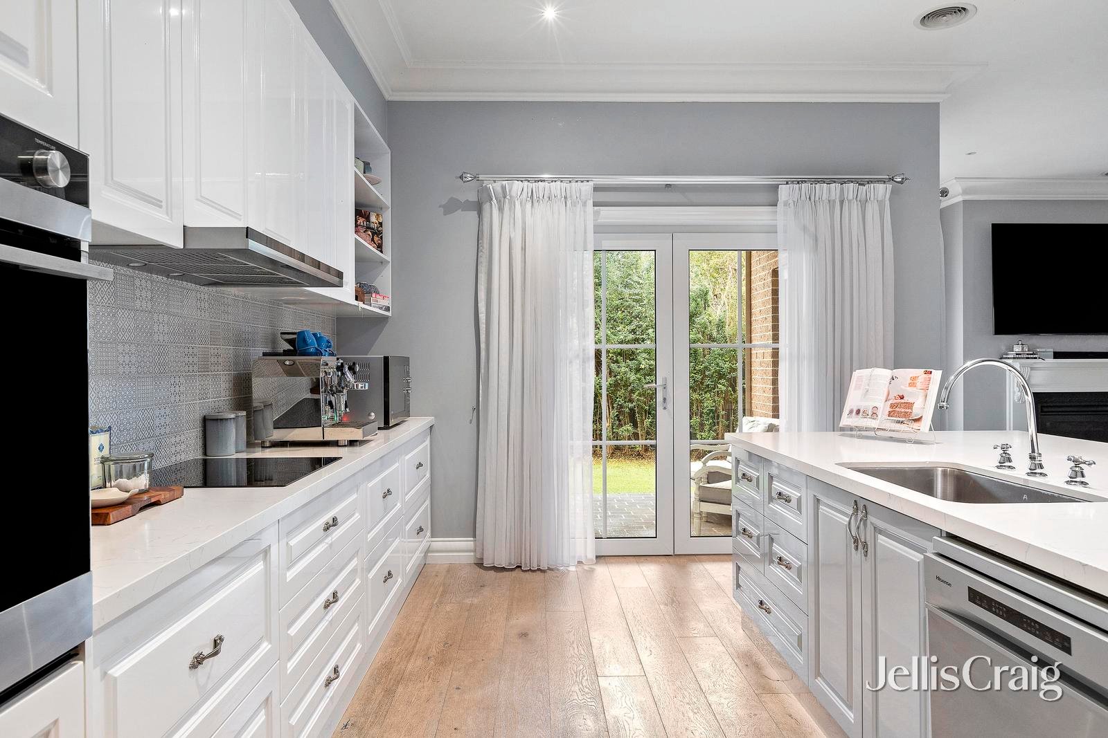 28 Quintus Avenue, Strathmore image 3