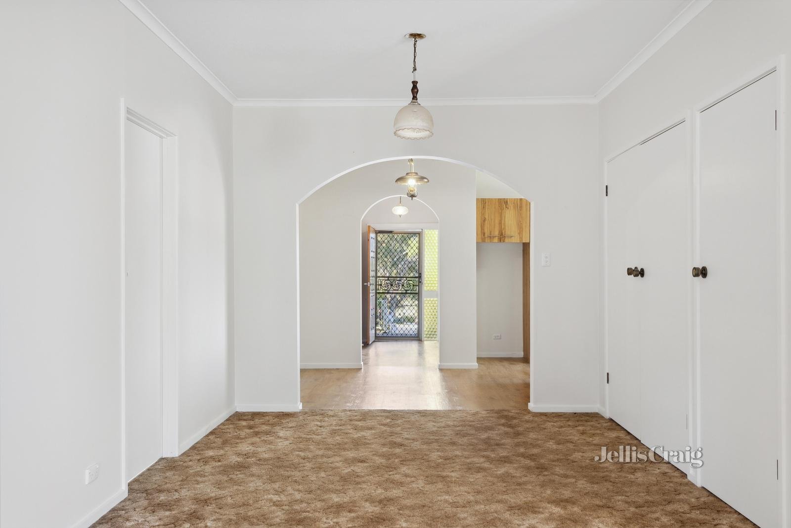 28 Ray Street, Castlemaine image 2