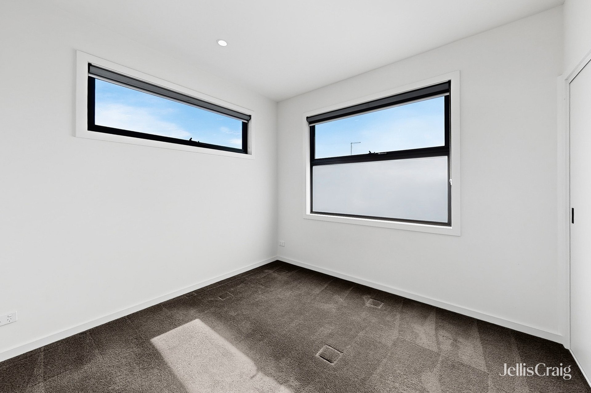 2/8 Riverside Avenue, Avondale&nbsp;Heights image 10