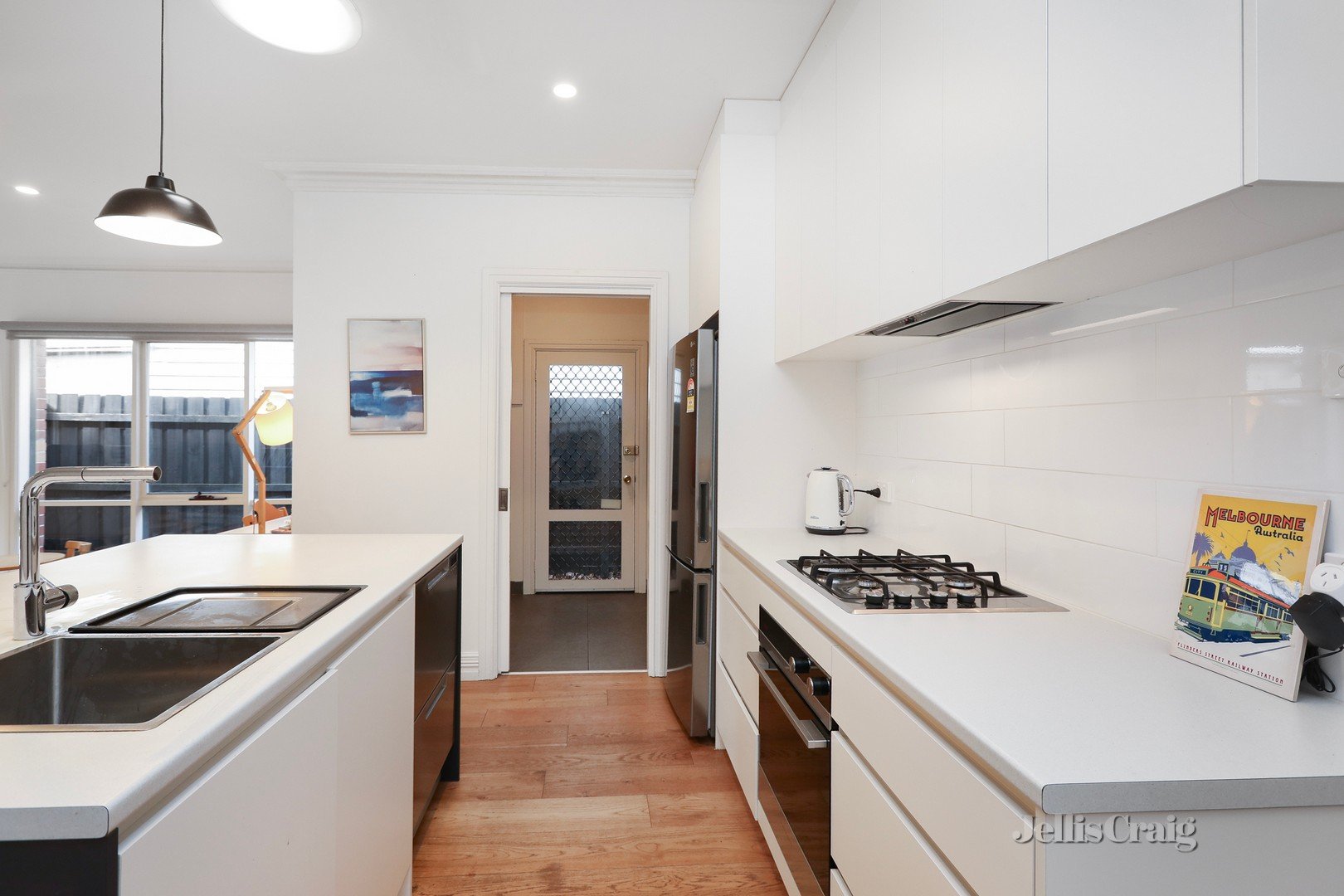 28 Russell Place, Williamstown image 8