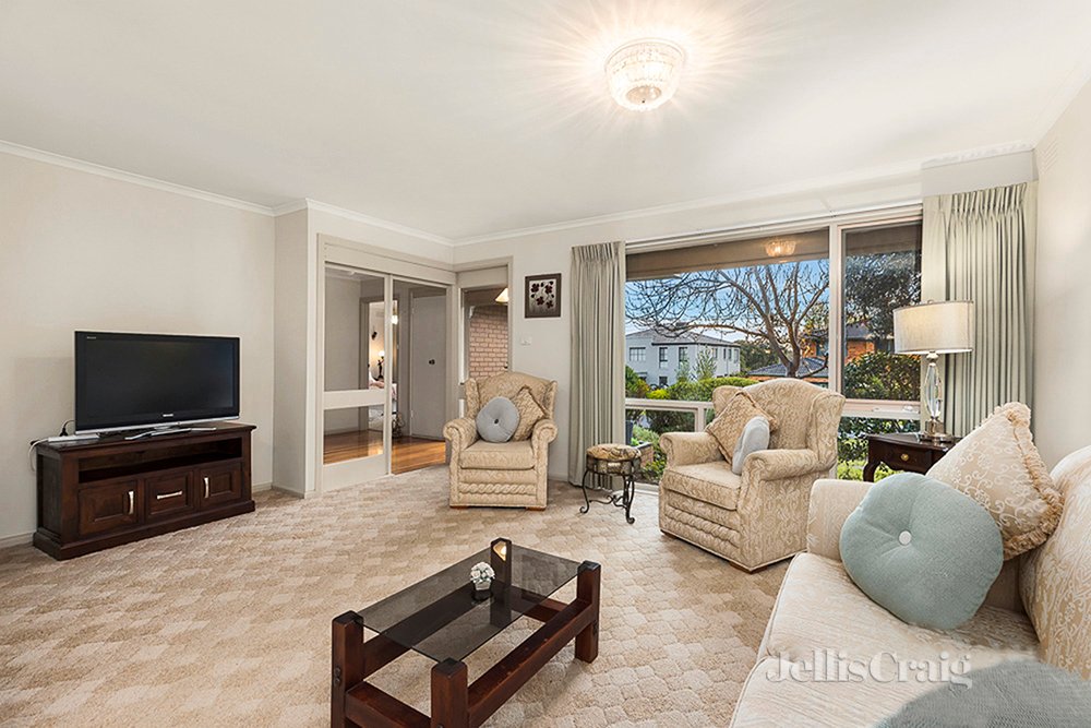 28 Sainsbury Avenue, Greensborough image 5