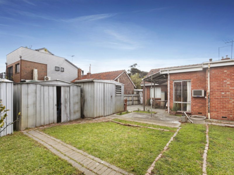 28 Sandridge Avenue, Port Melbourne image 6