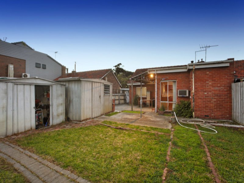 28 Sandridge Avenue, Port Melbourne image 8