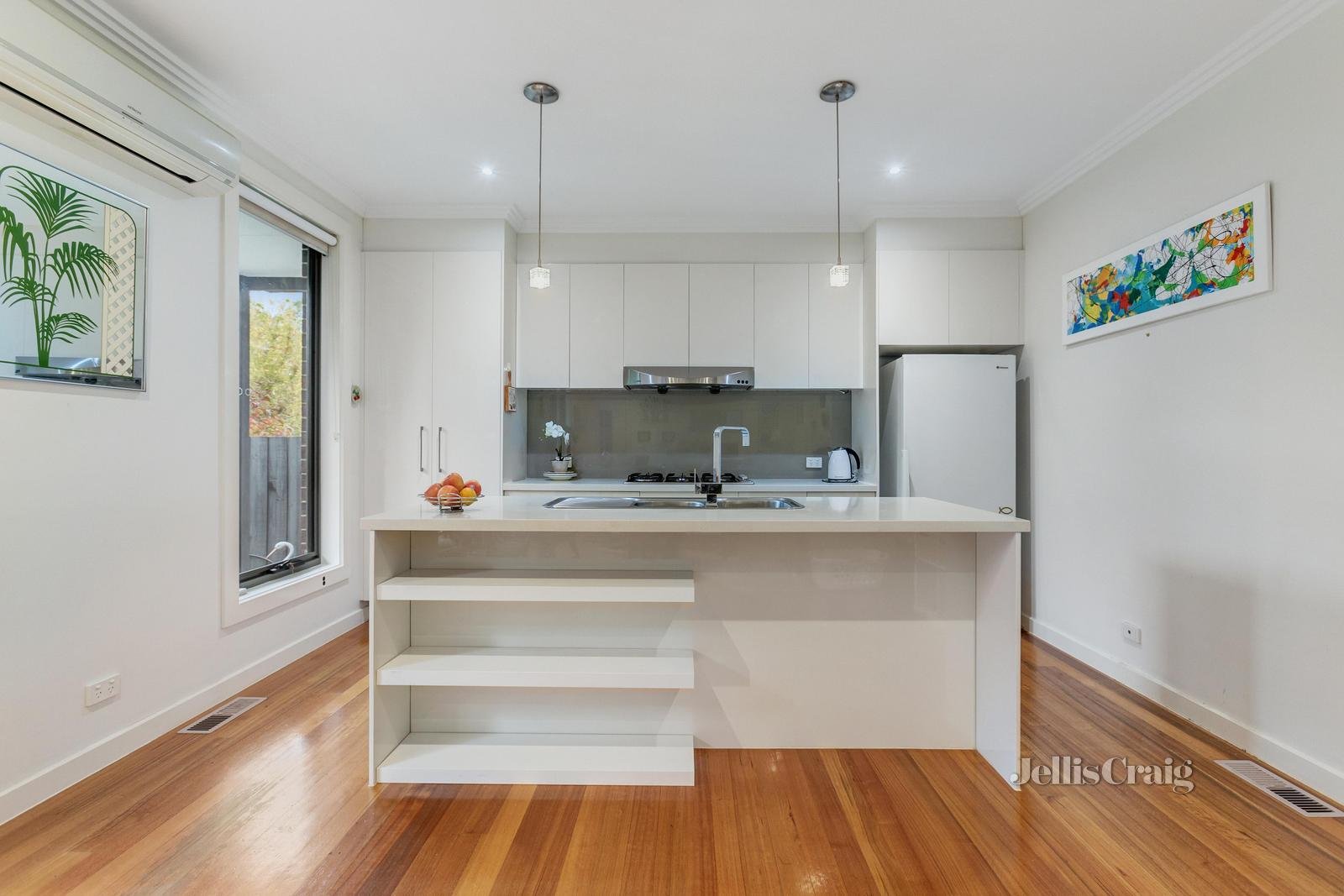 2/8 Scott Street, Mitcham image 4