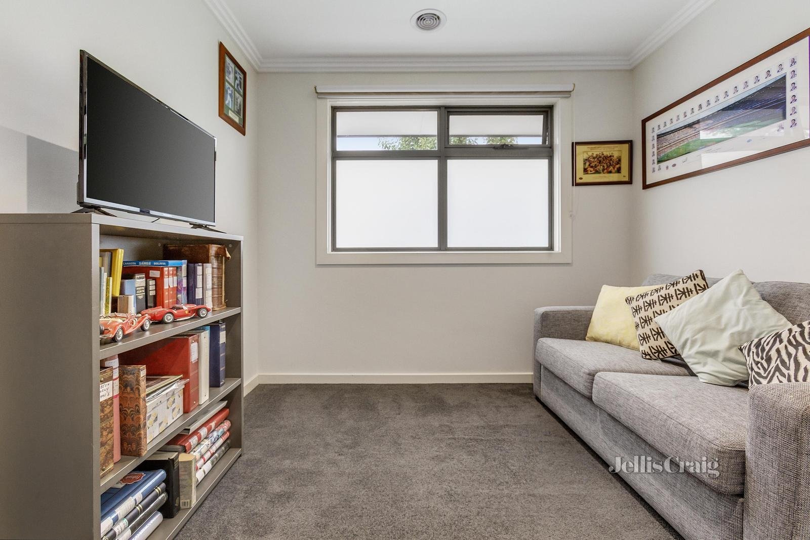 2/8 Scott Street, Mitcham image 6