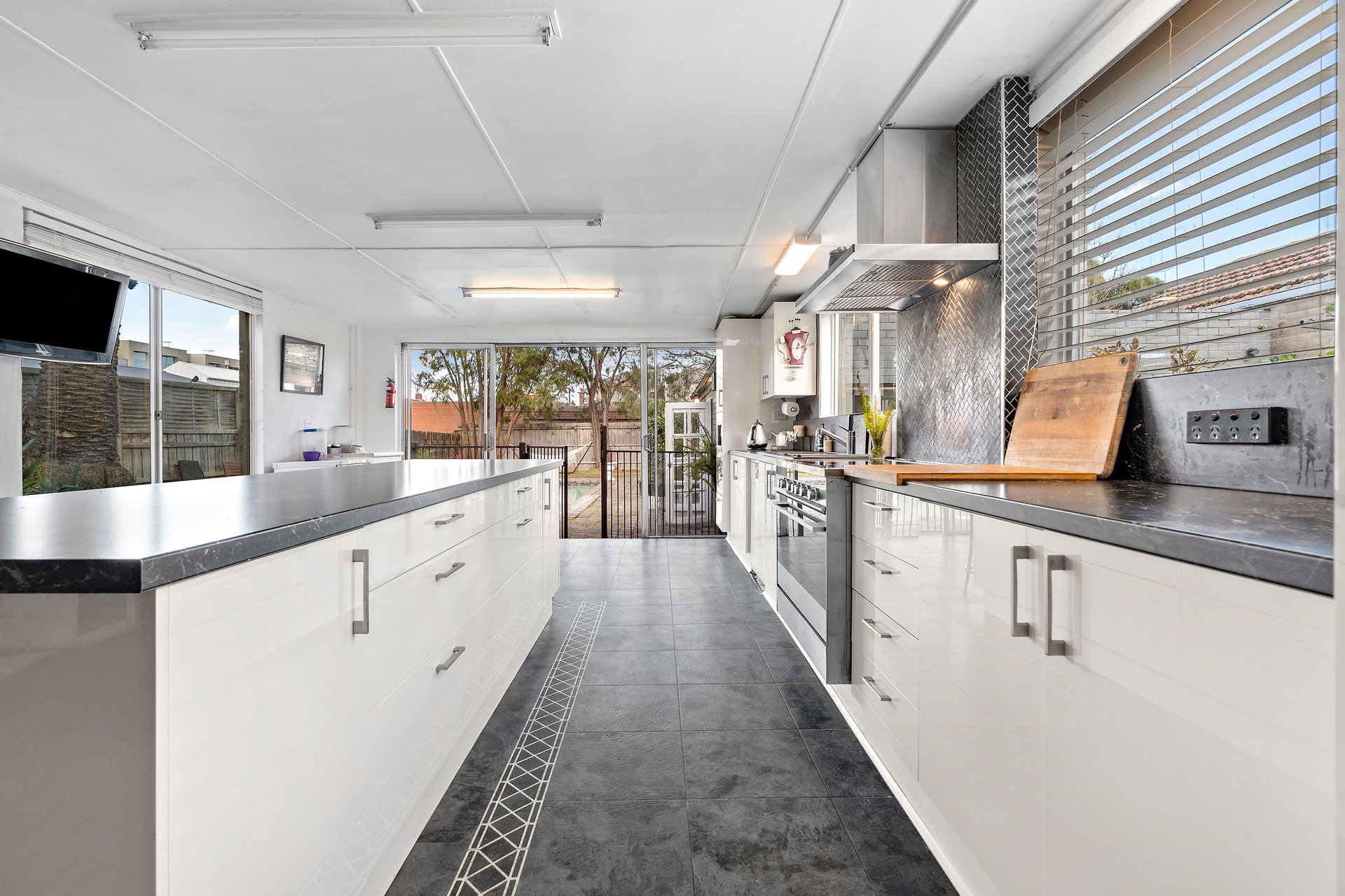 Property Gallery Thumbnail 7