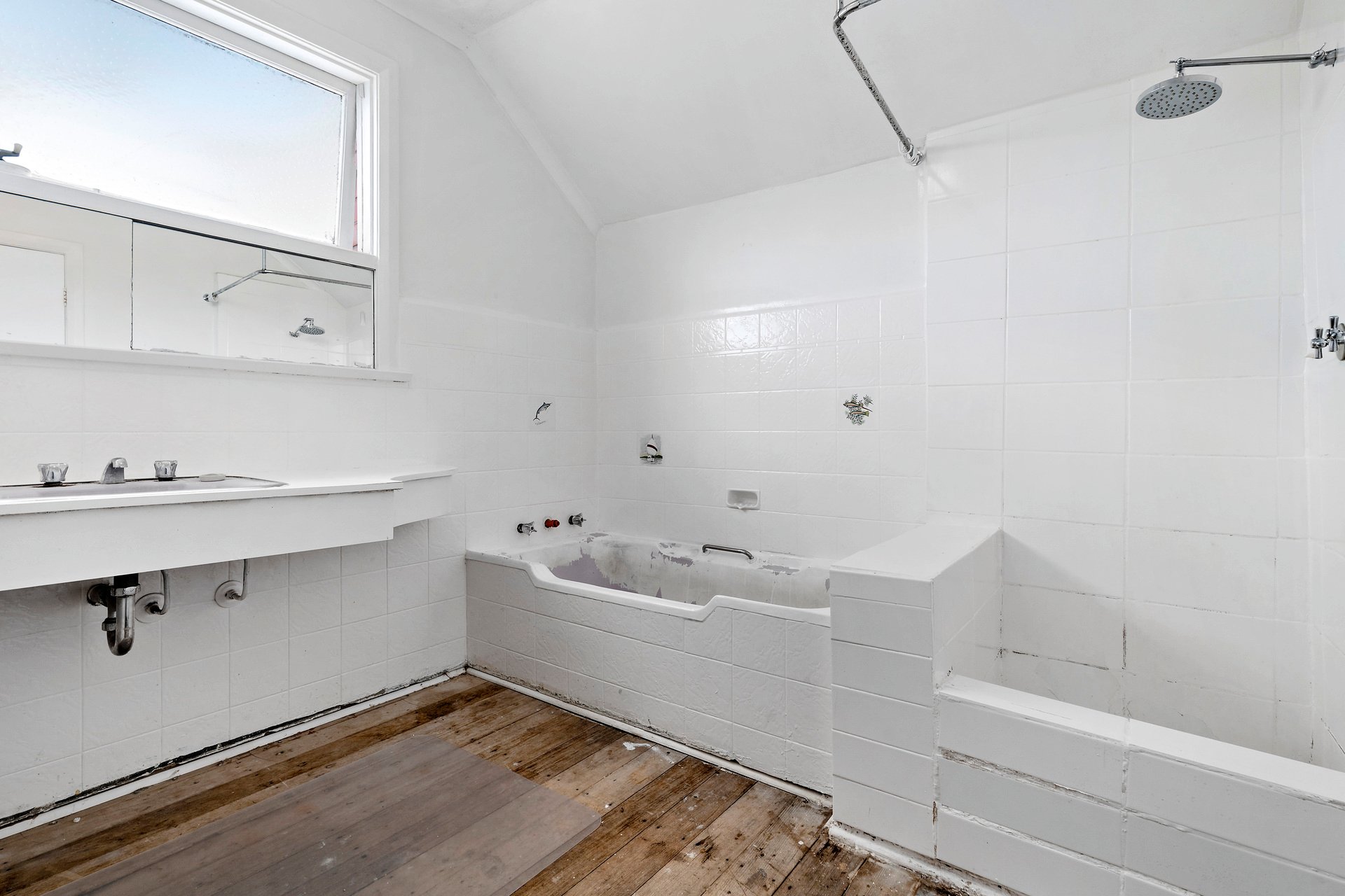 Property Gallery Thumbnail 13
