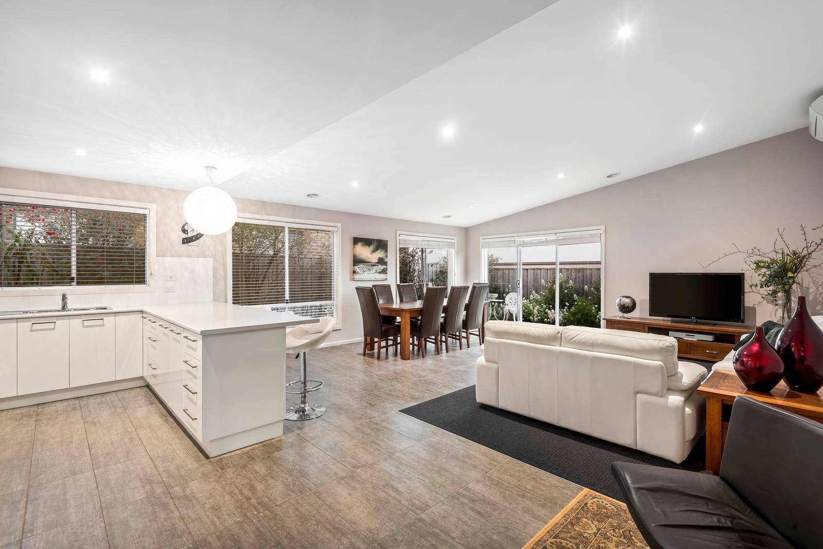 Property Gallery Thumbnail 4