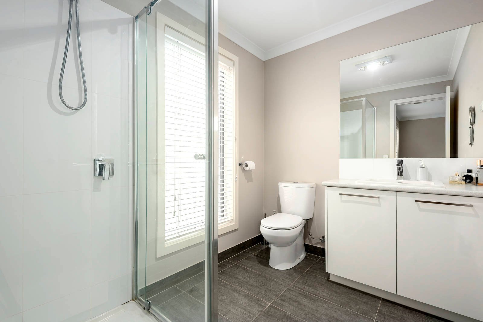 Property Gallery Thumbnail 7