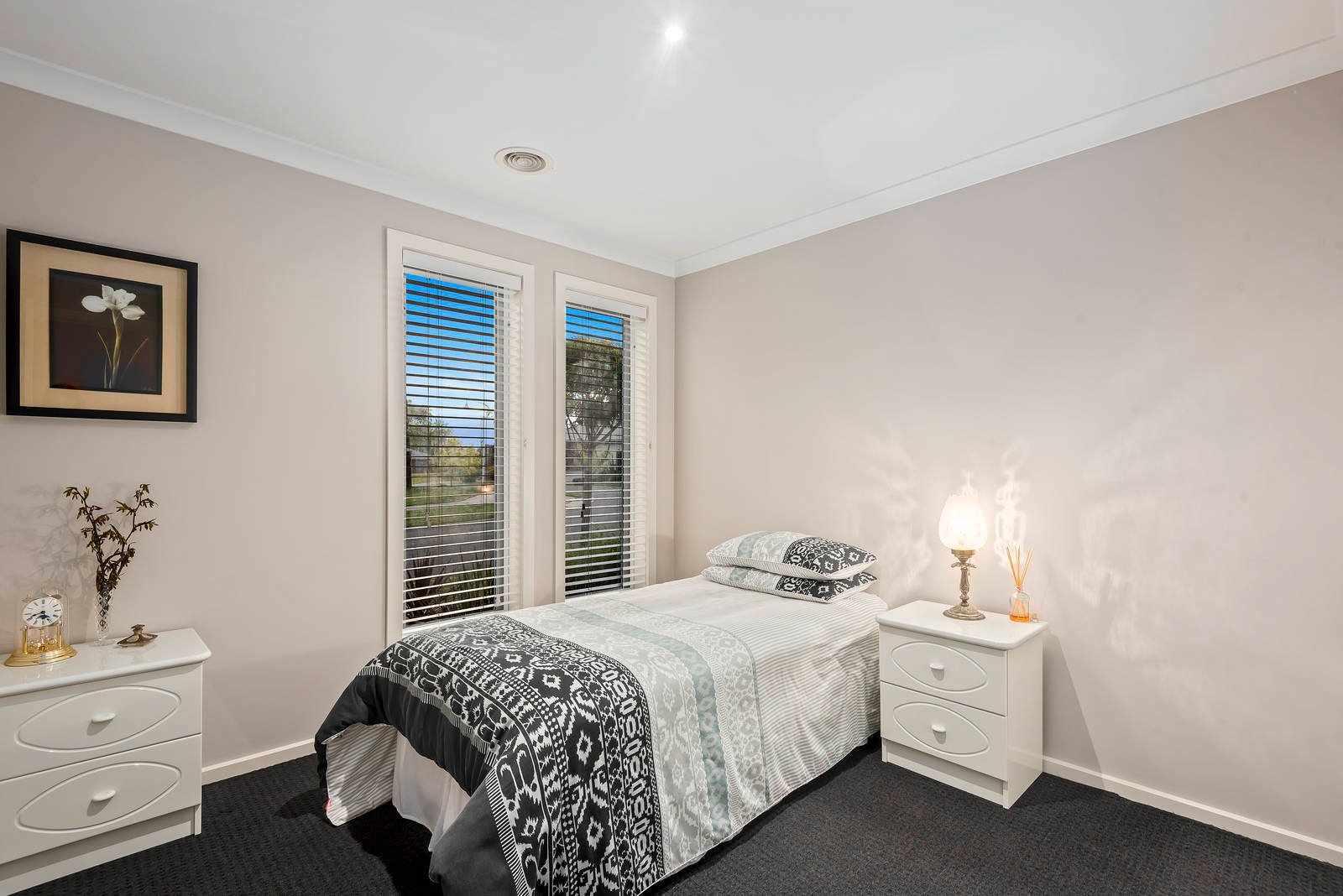 Property Gallery Thumbnail 9