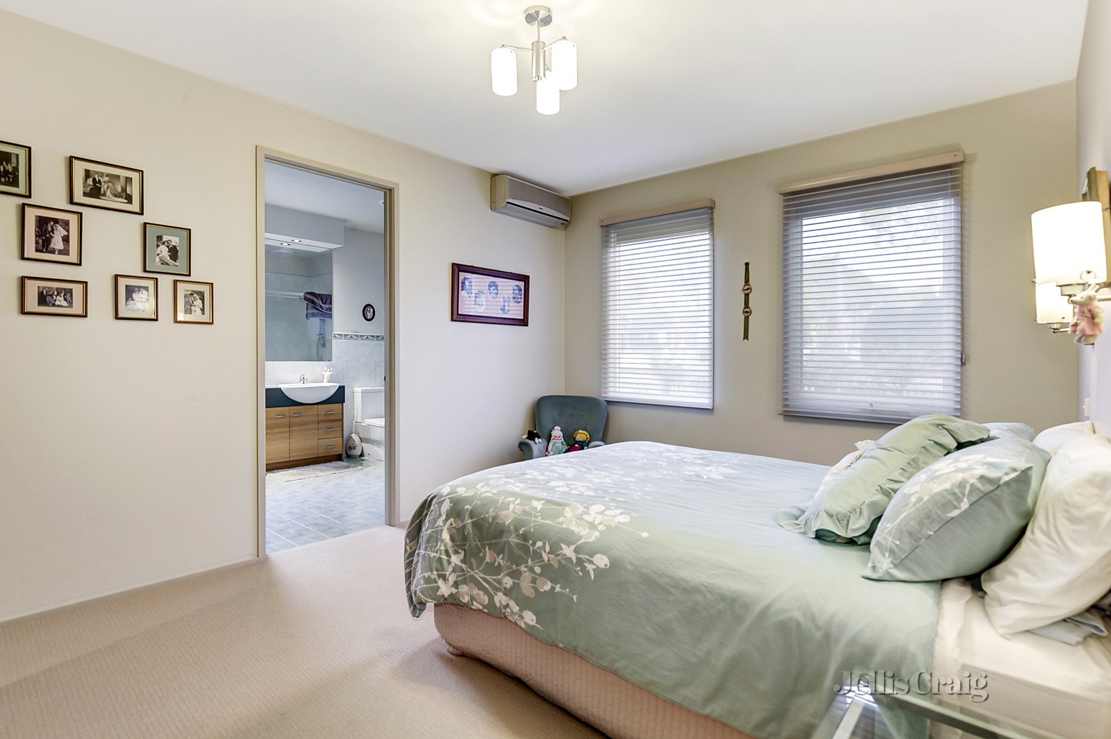 28 Serpentine Street, Mont Albert image 7