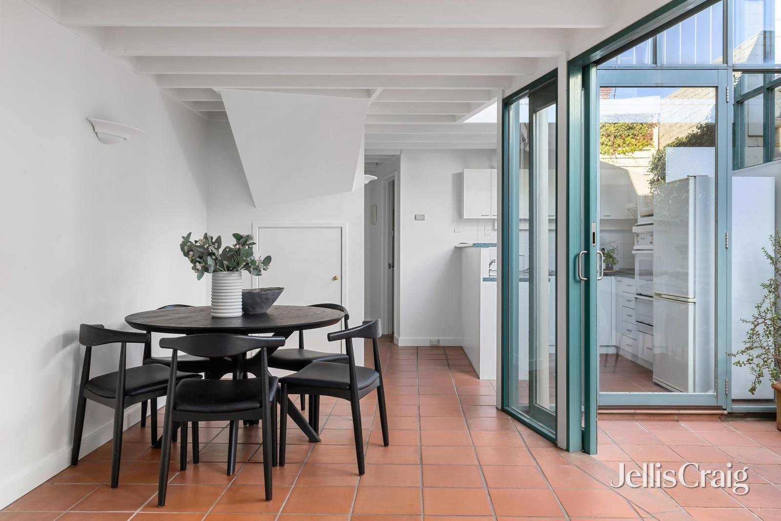 28 Spring Street, Prahran image 4