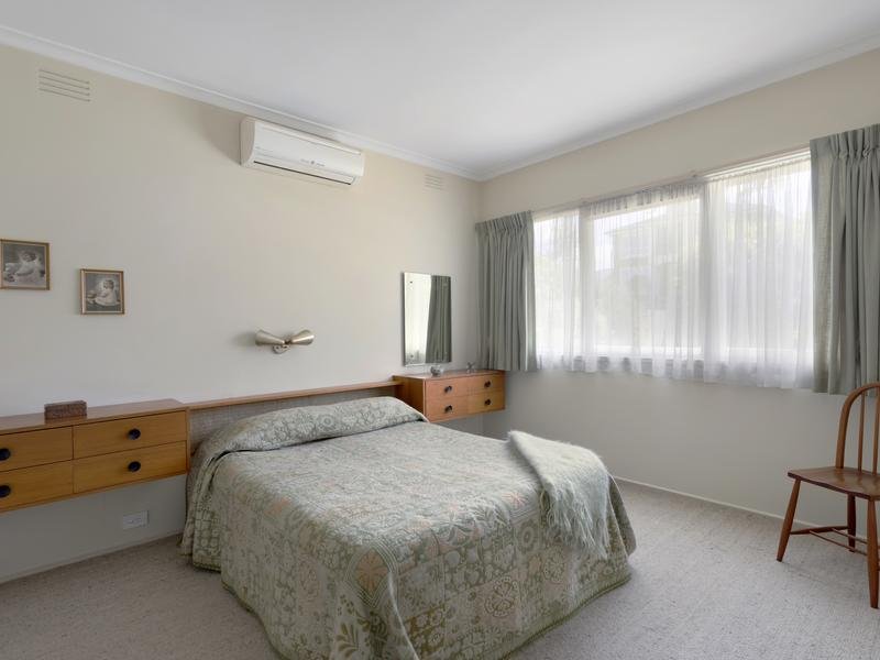 28 Stocks Road, Mount Waverley image 7