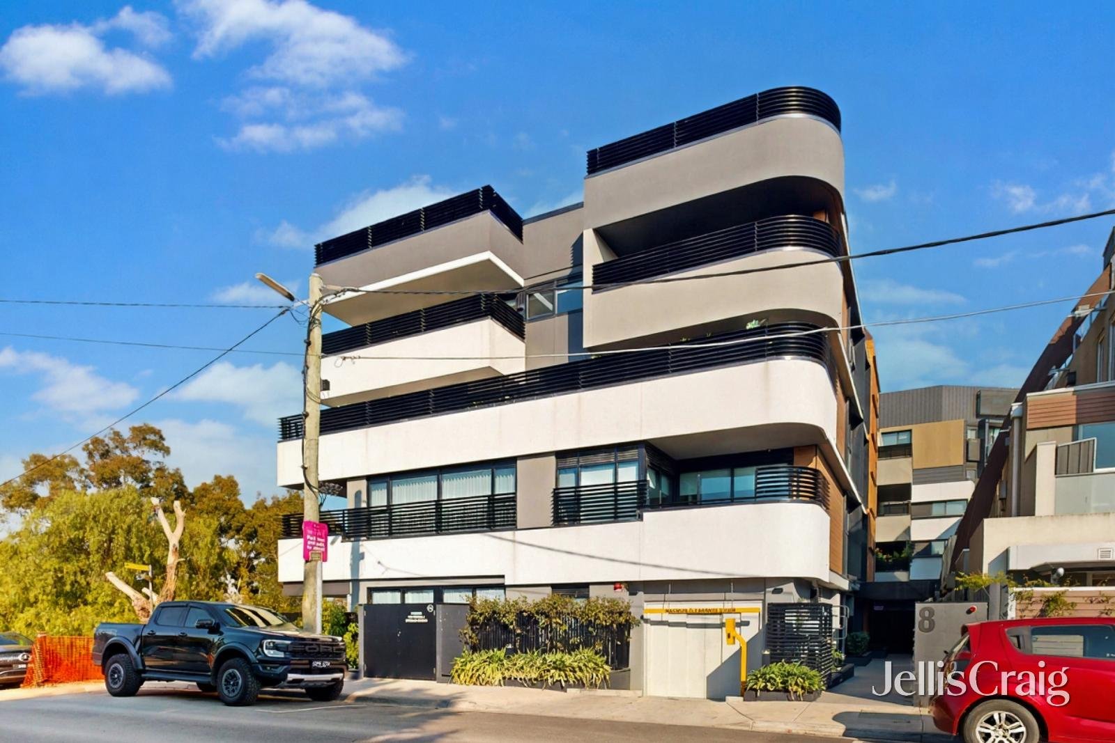2/8 Sturt Street, Essendon image 13