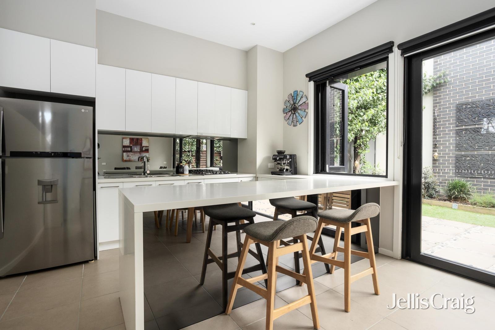 28 Sun Orchid Circuit, St&nbsp;Helena image 2