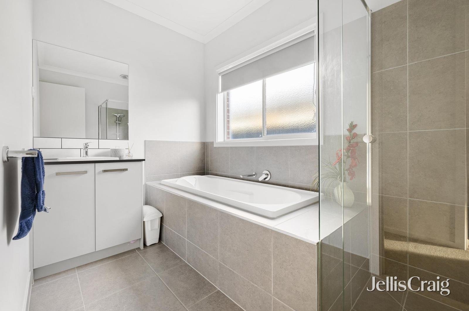 28 Sydney Way, Alfredton image 6