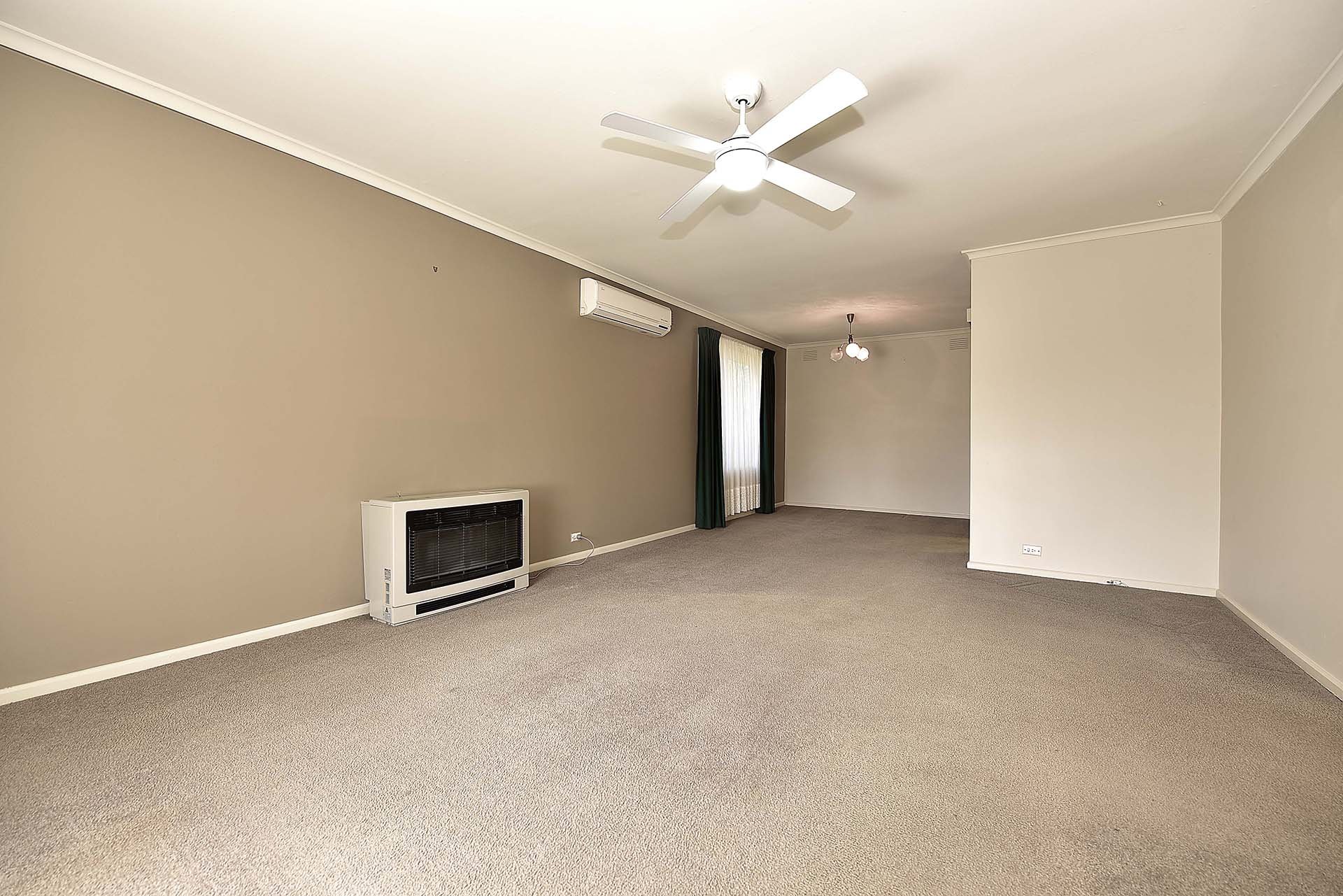 28 Tiverton Drive, Mulgrave image 2