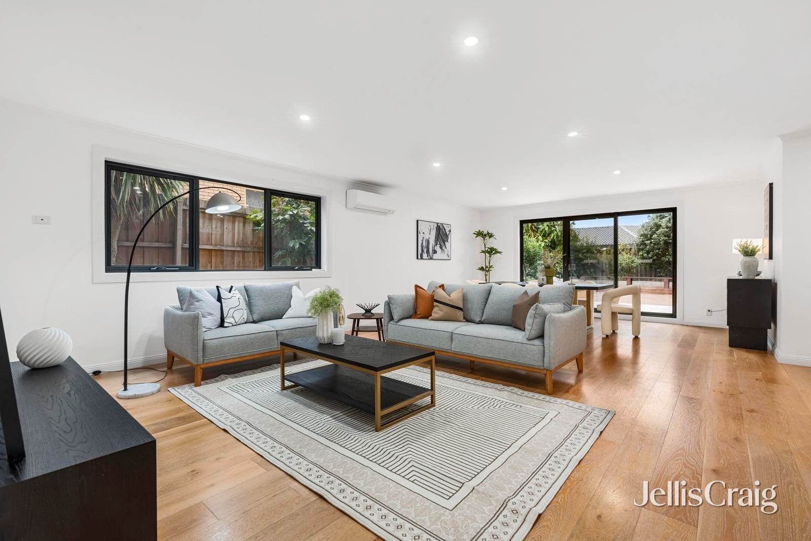 28 Toirram Road, Mount&nbsp;Waverley image 2