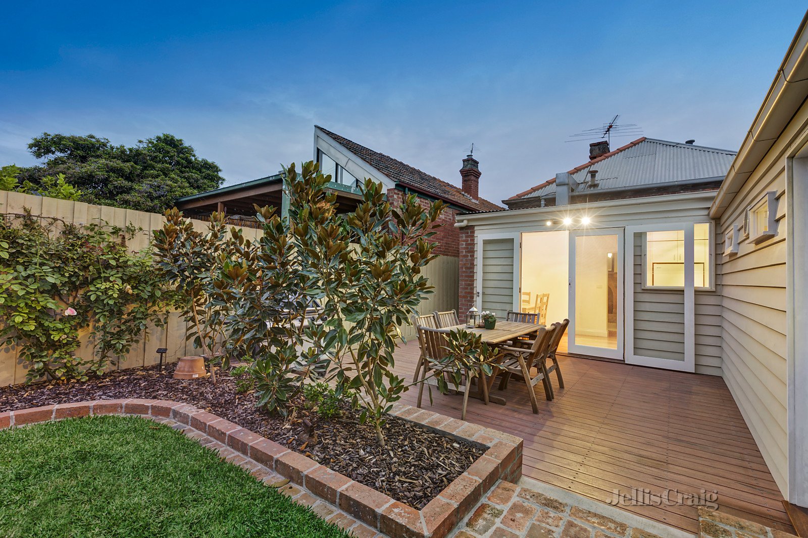 28 Tooronga Road, Malvern East image 7