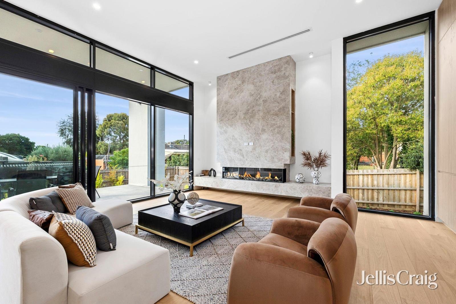 28 Trent Court, Burwood East image 5