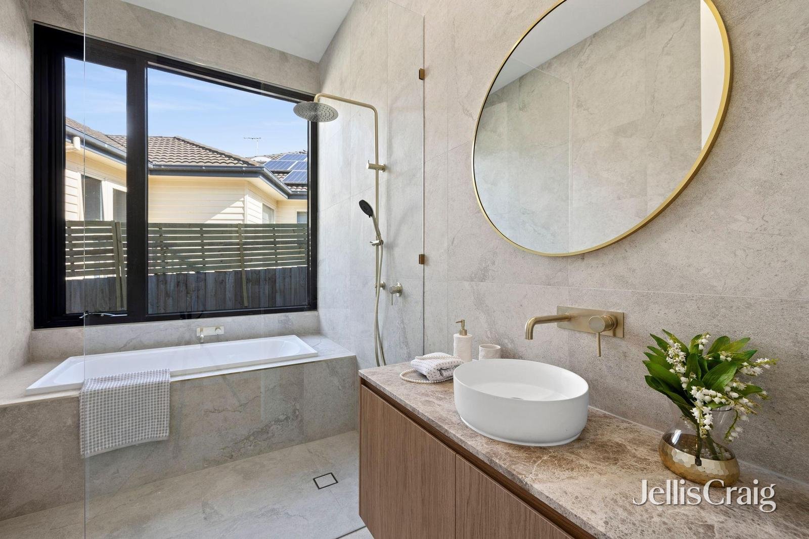 28 Trent Court, Burwood East image 12