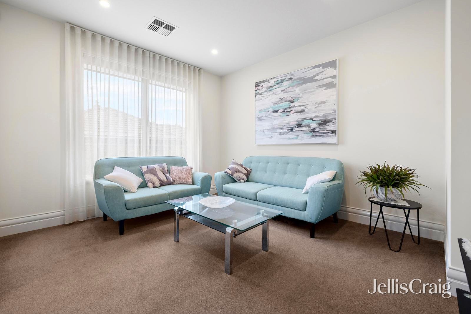 2/8 Tyrrell Avenue, Blackburn image 2