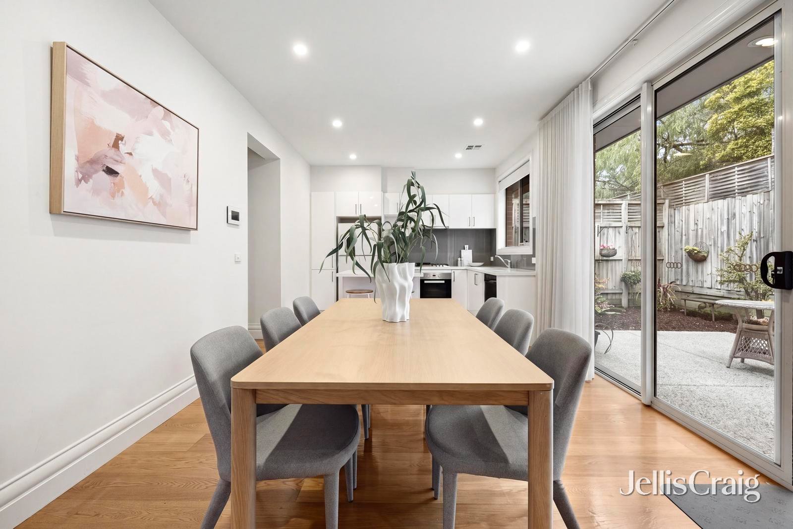 2/8 Tyrrell Avenue, Blackburn image 7