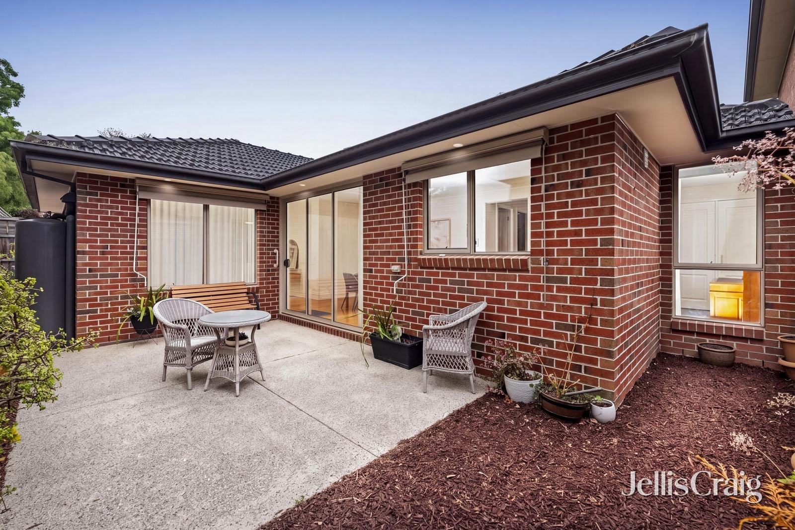 2/8 Tyrrell Avenue, Blackburn image 15
