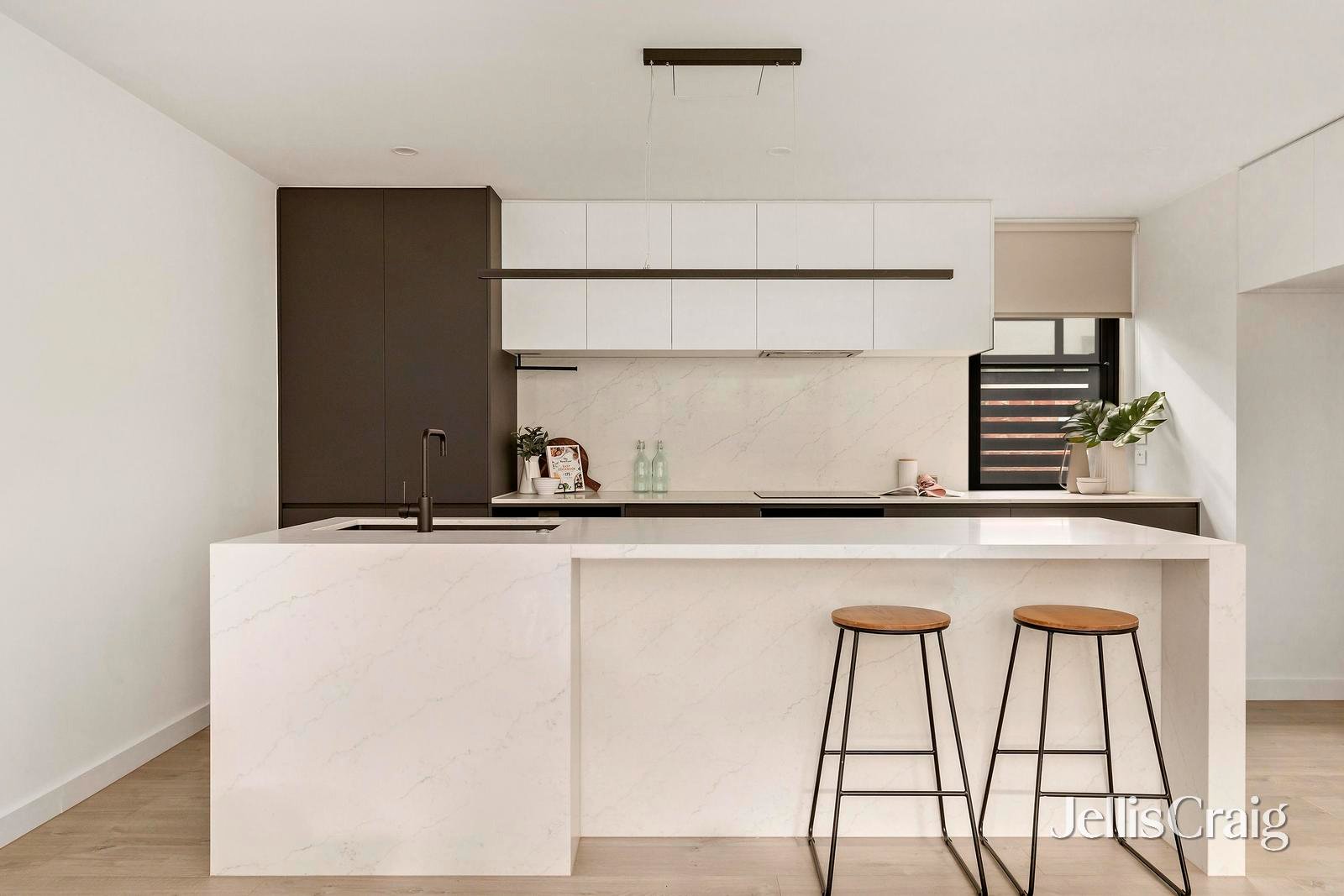 2/8 Walker Street, Moonee&nbsp;Ponds image 3