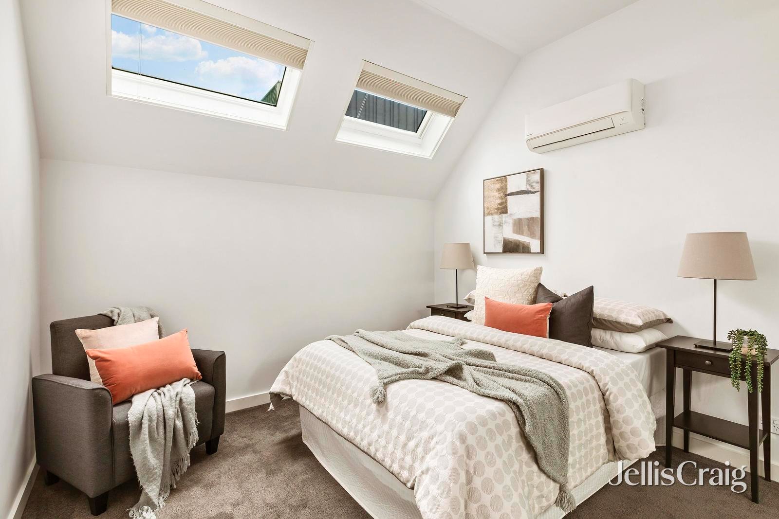 2/8 Walker Street, Moonee&nbsp;Ponds image 4