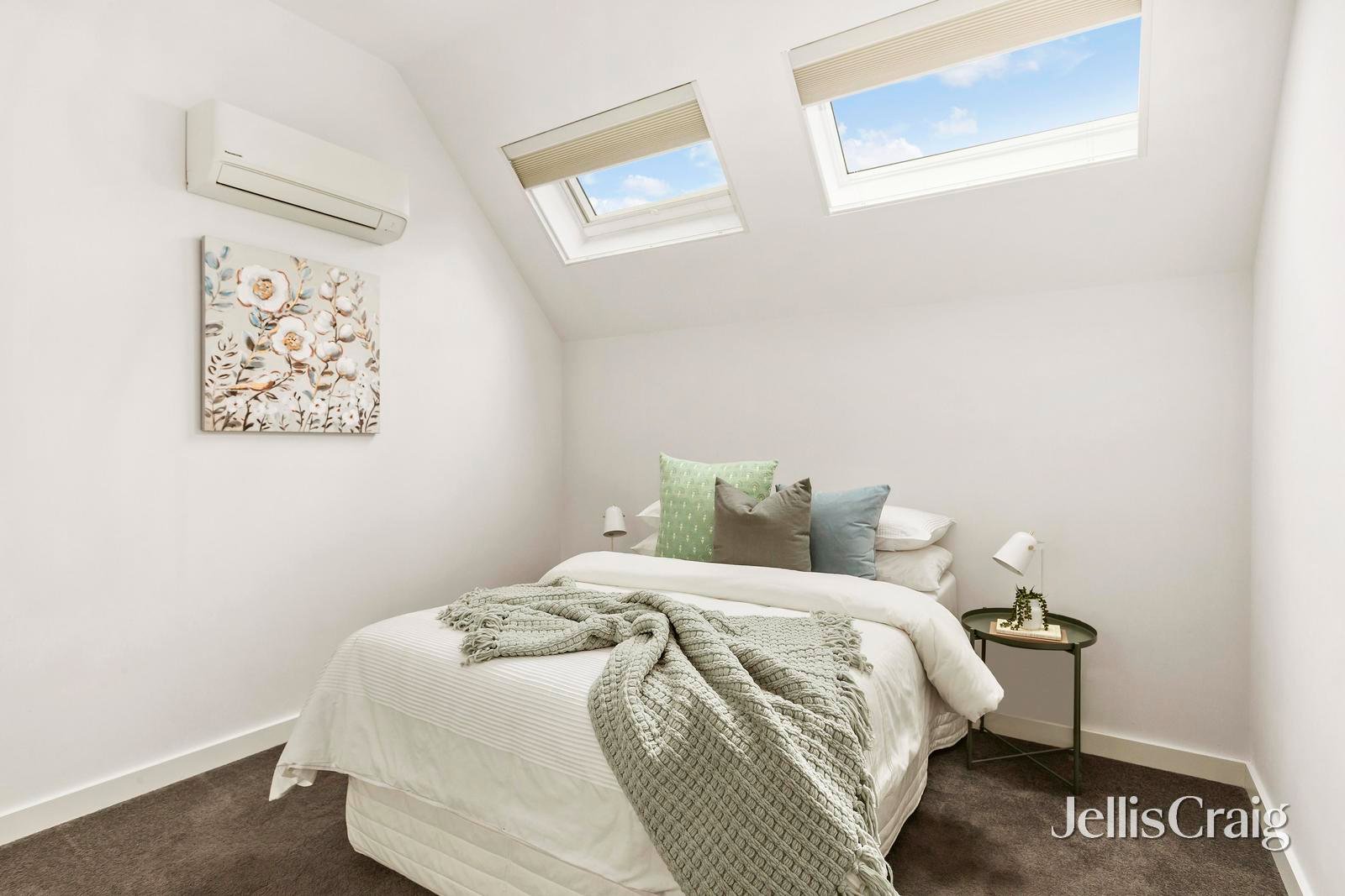 2/8 Walker Street, Moonee&nbsp;Ponds image 5