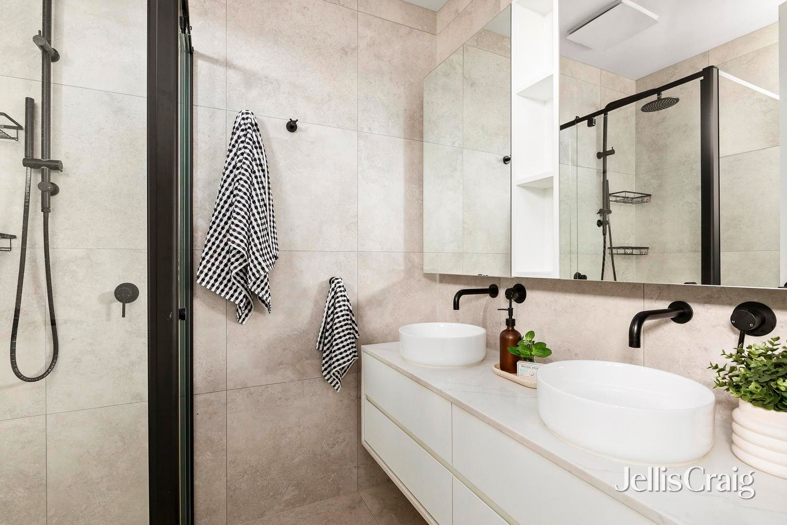 2/8 Walker Street, Moonee&nbsp;Ponds image 7