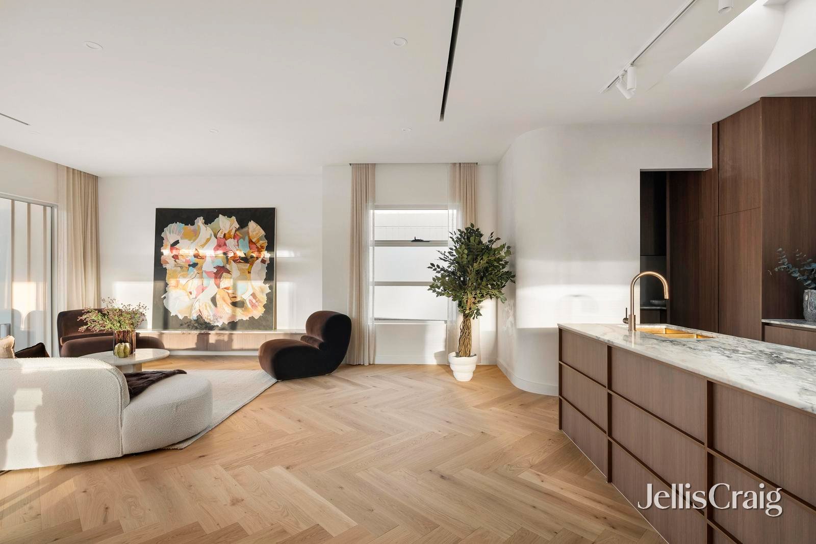 28 Wattle Grove, Coburg image 4