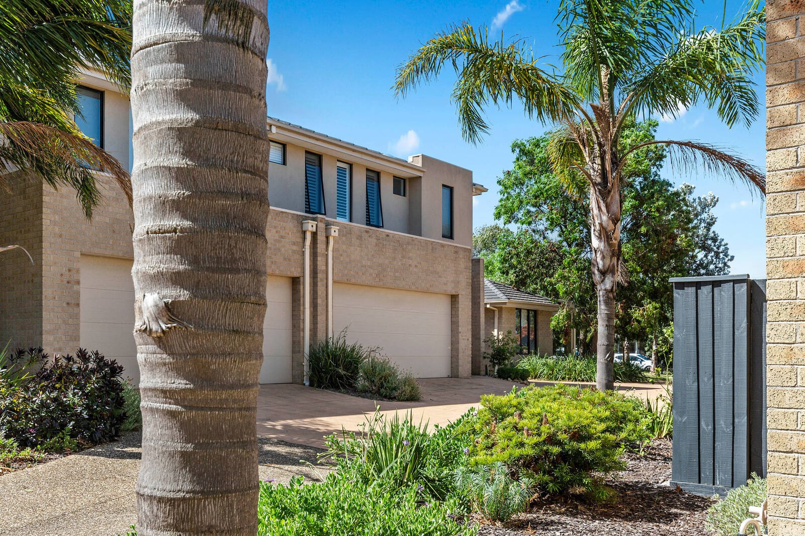 Property Gallery Thumbnail 14