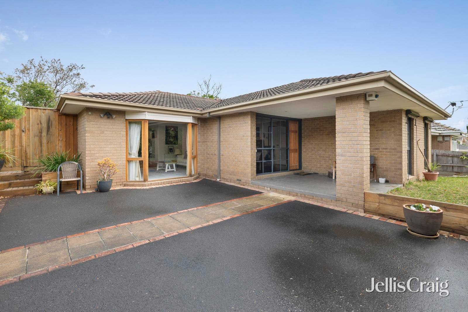 28 Wilsons Road, Doncaster image 2