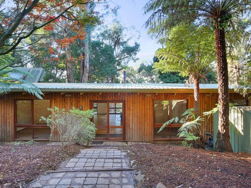 28 Woodhurst Grove, Kalorama image 2