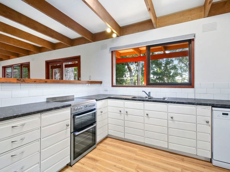 28 Woodhurst Grove, Kalorama image 6