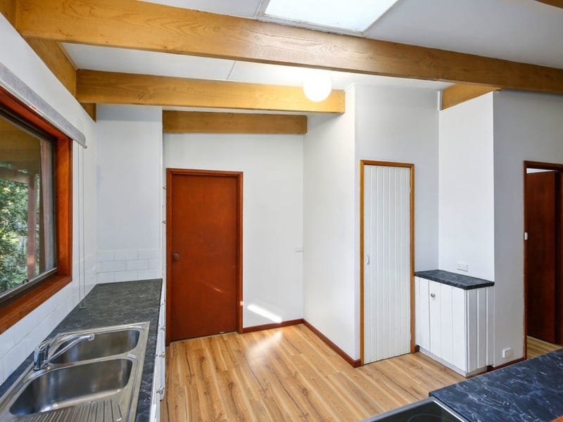 28 Woodhurst Grove, Kalorama image 7