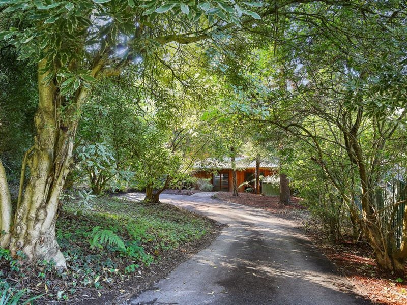 28 Woodhurst Grove, Kalorama image 16